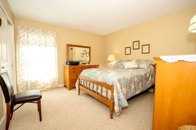 55 Chancellor Lane, West Seneca, NY 14224