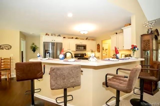55 Chancellor Lane, West Seneca, NY 14224