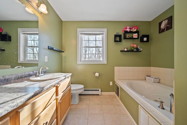 7 Lincoln Lane, Chester, NH 03036