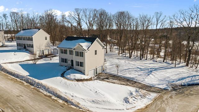 7 Lincoln Lane, Chester, NH 03036