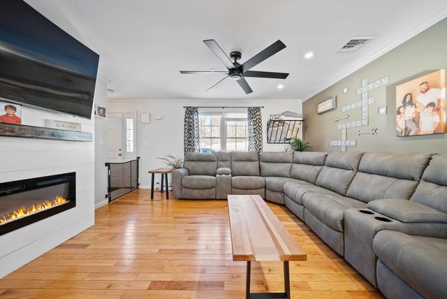 7 Lincoln Lane, Chester, NH 03036