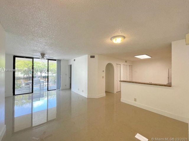 10131 W Sunrise Boulevard 204, Plantation, FL 33322