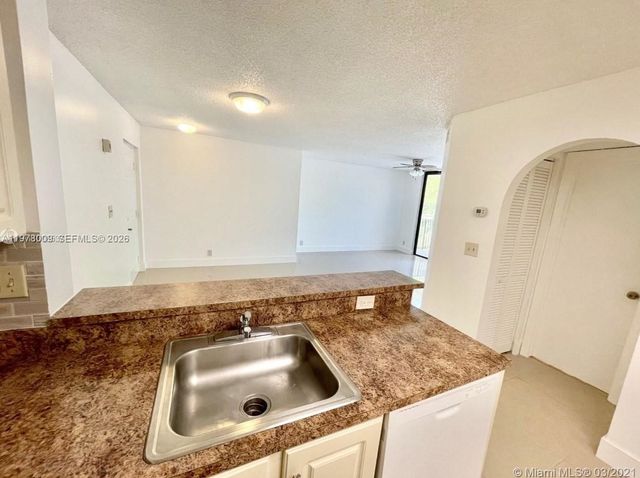 10131 W Sunrise Boulevard 204, Plantation, FL 33322
