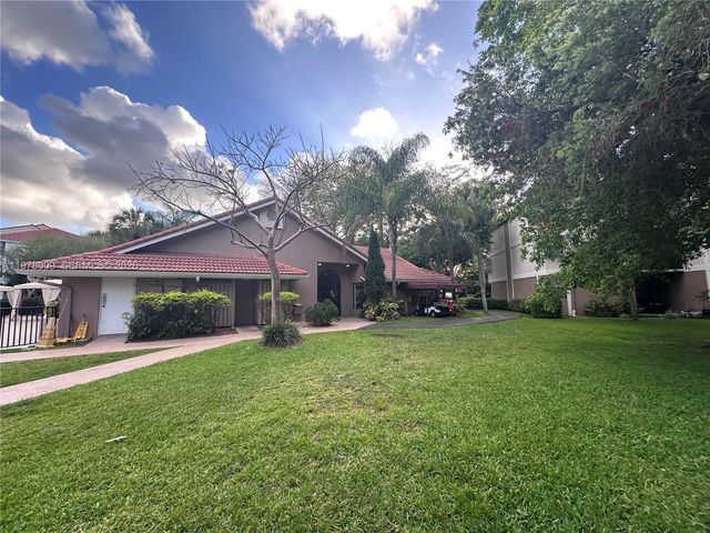 10131 W Sunrise Boulevard 204, Plantation, FL 33322