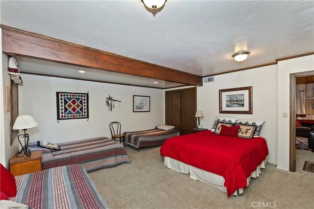 691 Cottage Grove Road, Lake Arrowhead, CA 92352