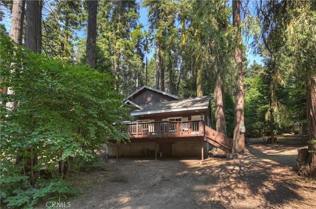 691 Cottage Grove Road, Lake Arrowhead, CA 92352