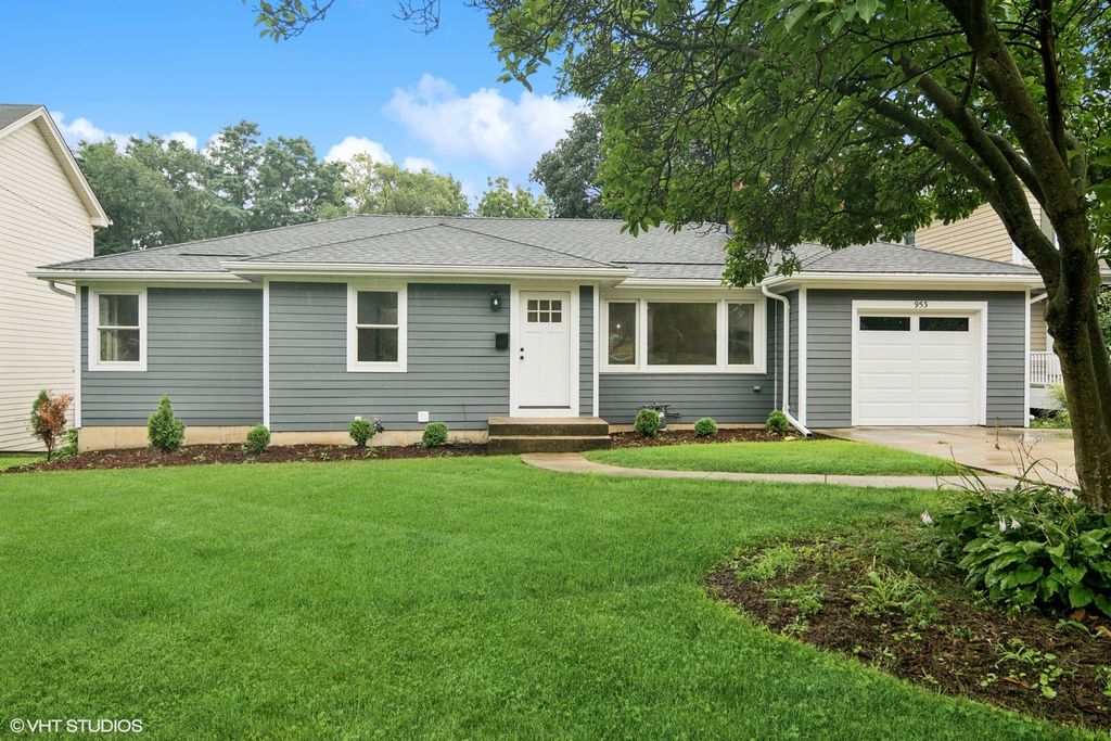 953 Oxford Road, Glen Ellyn, IL 60137