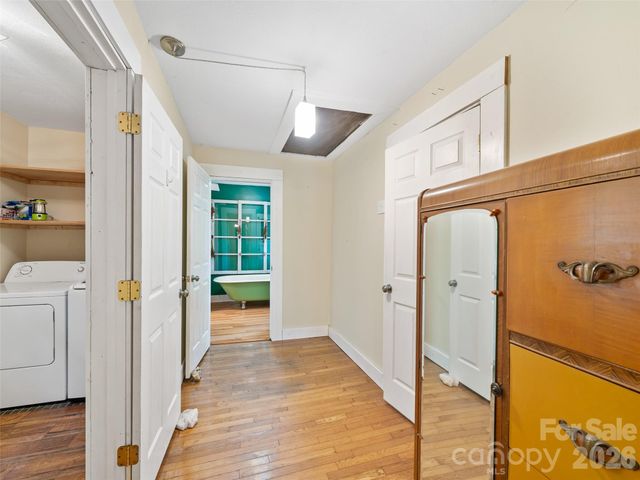 1896 State Hwy 80 S None, Burnsville, NC 28714