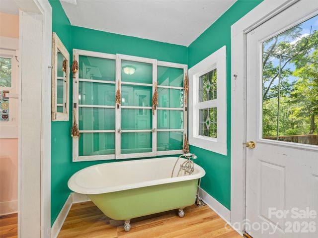 1896 State Hwy 80 S None, Burnsville, NC 28714
