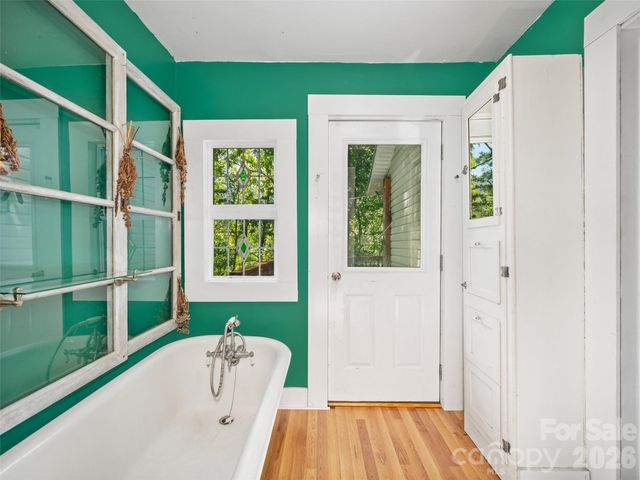 1896 State Hwy 80 S None, Burnsville, NC 28714