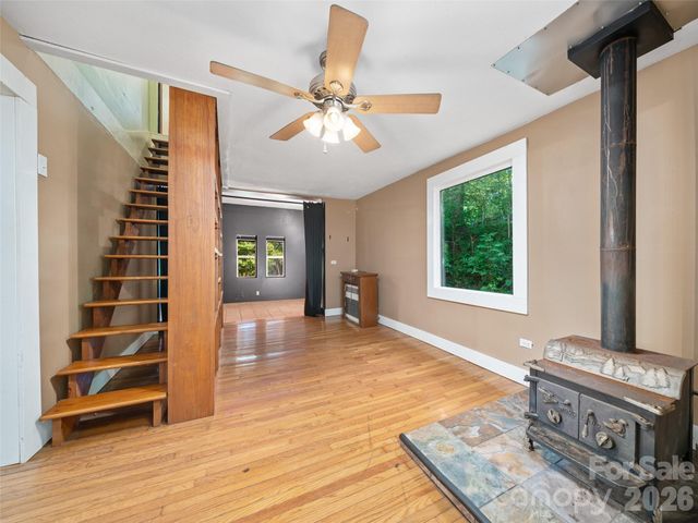 1896 State Hwy 80 S None, Burnsville, NC 28714