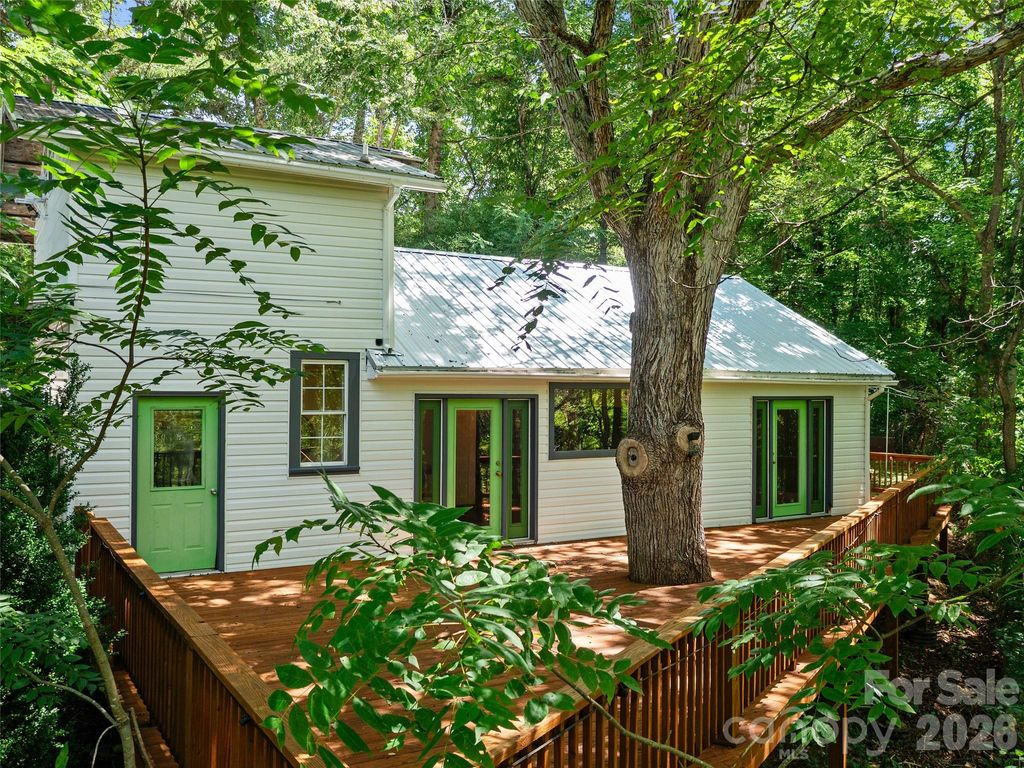 1896 State Hwy 80 S None, Burnsville, NC 28714