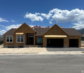 1248 N BRAMBLE PL #32, Elk Ridge, UT 84651