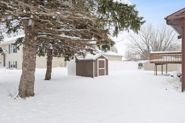 3824 Monterey Drive, Waterloo, IA 50701