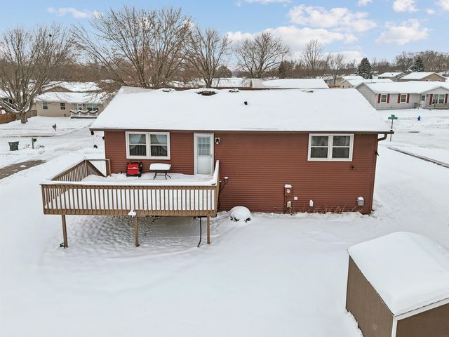 3824 Monterey Drive, Waterloo, IA 50701