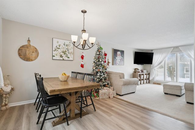 3824 Monterey Drive, Waterloo, IA 50701