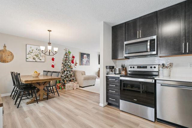 3824 Monterey Drive, Waterloo, IA 50701