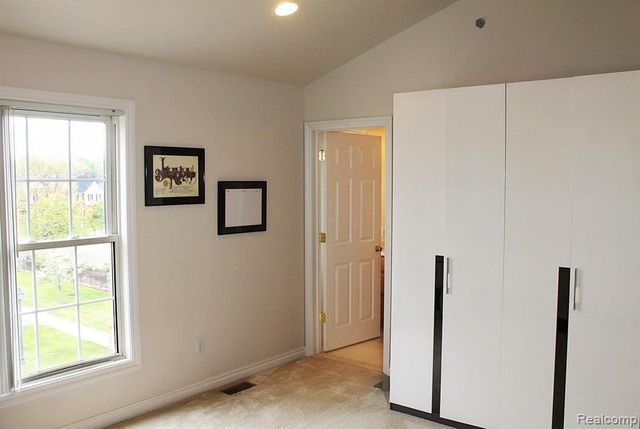 45411 N Stonewood Road, Canton, MI 48187