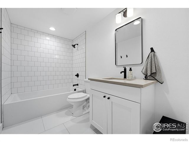 18422 W 95th Place, Arvada, CO 80007