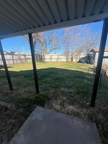 108 N Ash Street, Springtown, TX 76082