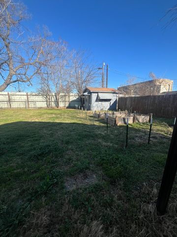 108 N Ash Street, Springtown, TX 76082