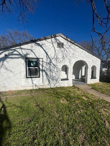 108 N Ash Street, Springtown, TX 76082