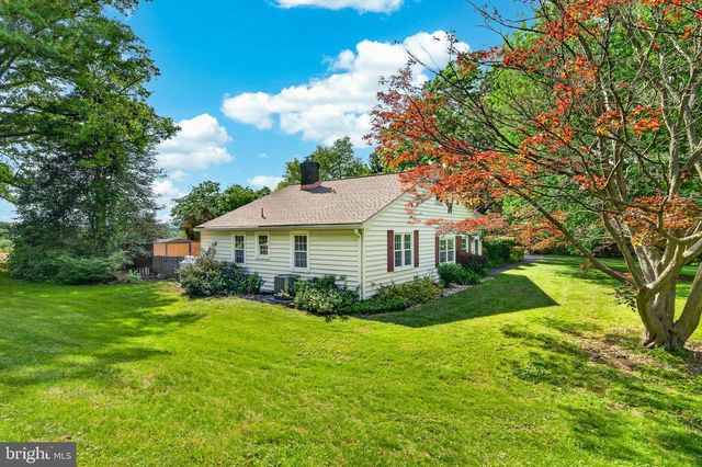 990 ELLIS WOODS RD, Pottstown, PA 19465
