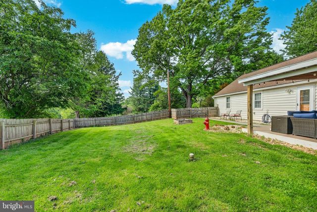 990 ELLIS WOODS RD, Pottstown, PA 19465