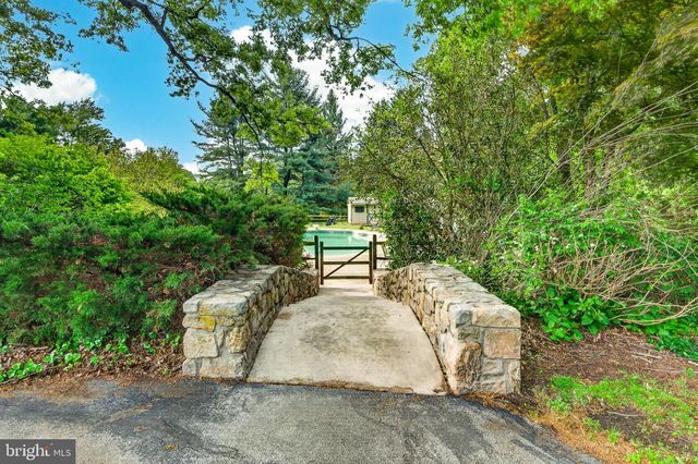 990 ELLIS WOODS RD, Pottstown, PA 19465