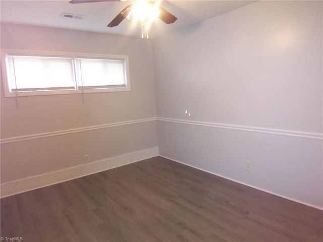 2533 E Woodlyn Way, Greensboro, NC 27407