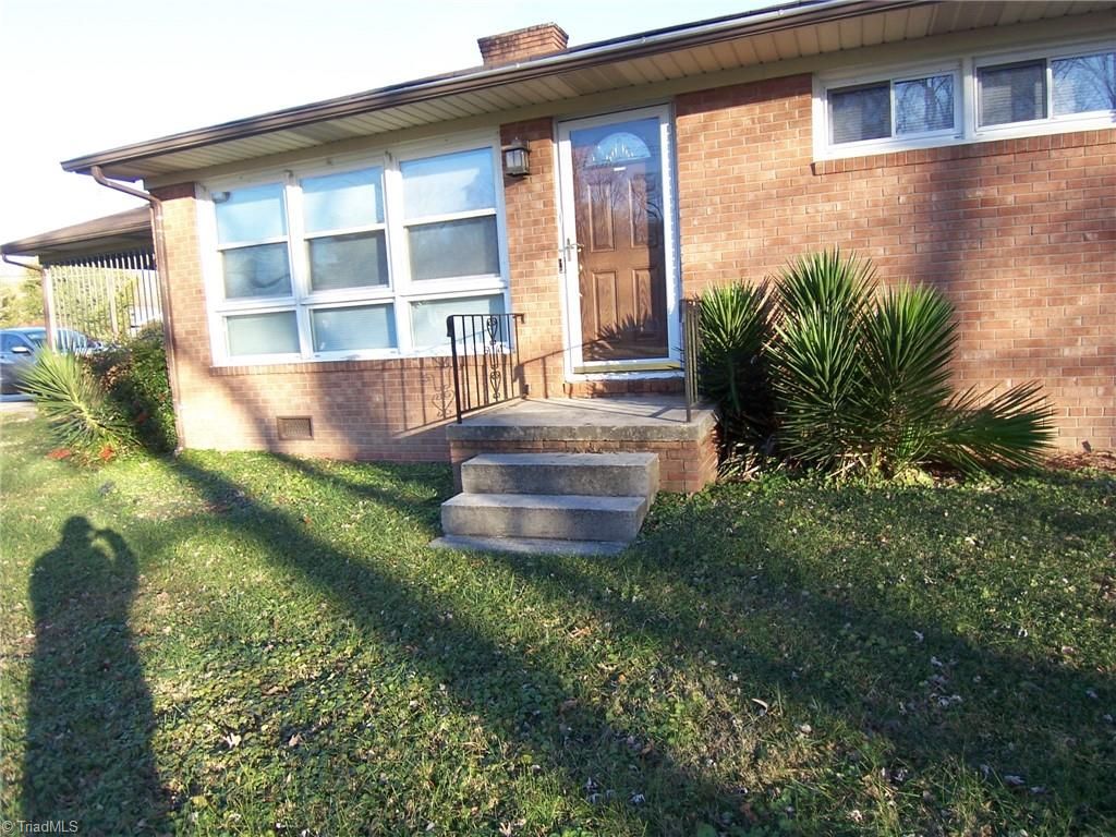 2533 E Woodlyn Way, Greensboro, NC 27407