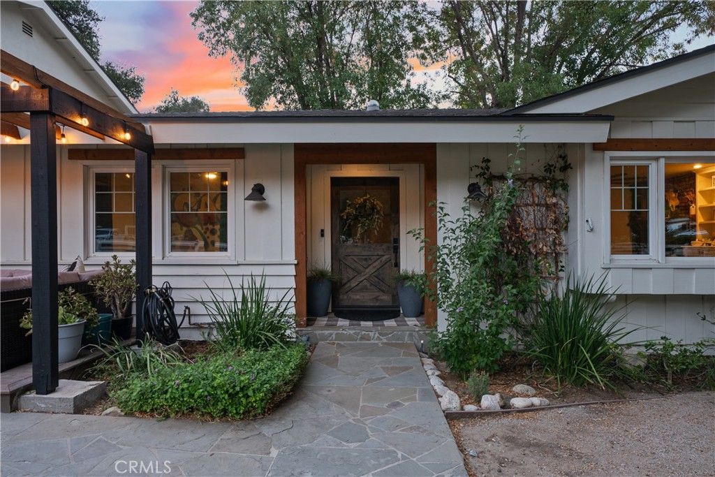 24019 Wildwood Canyon Road, Newhall, CA 91321 — photo 4