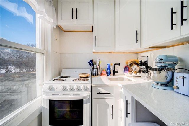 1256 North Avenue 20, Beacon, NY 12508