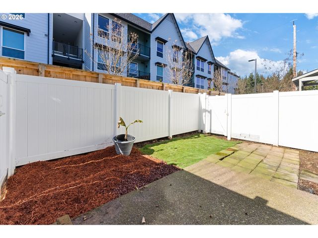 83 Se 176TH Pl, Portland, OR 97233