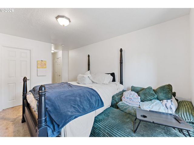 83 Se 176TH Pl, Portland, OR 97233