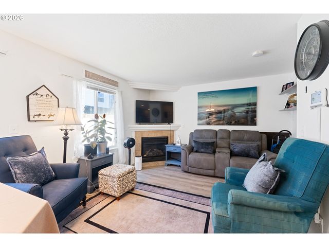 83 Se 176TH Pl, Portland, OR 97233