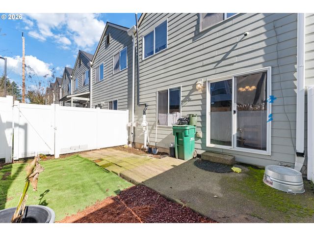 83 Se 176TH Pl, Portland, OR 97233
