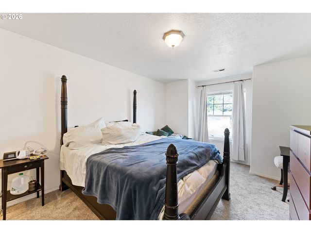 83 Se 176TH Pl, Portland, OR 97233