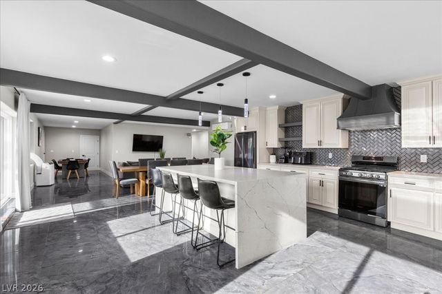 7061 South Valley View Boulevard, Las Vegas, NV 89118