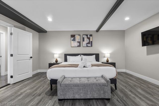 7061 South Valley View Boulevard, Las Vegas, NV 89118
