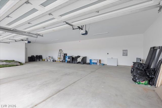 7061 South Valley View Boulevard, Las Vegas, NV 89118