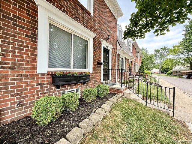 2028 Wickham Street, Royal Oak, MI 48073