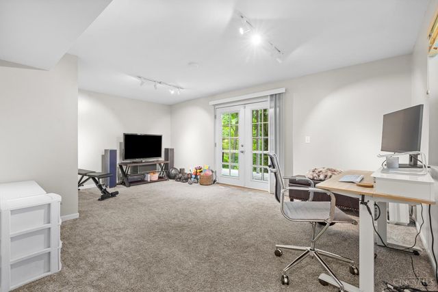 1207 Isis Avenue, Cincinnati, OH 45208