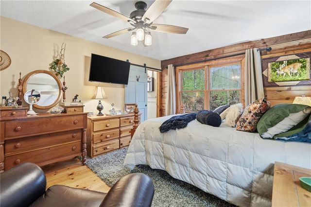 136 Tall Oaks Trail, Blairsville, GA 30512