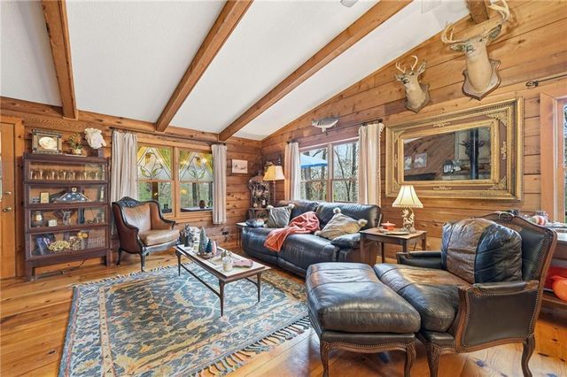 136 Tall Oaks Trail, Blairsville, GA 30512