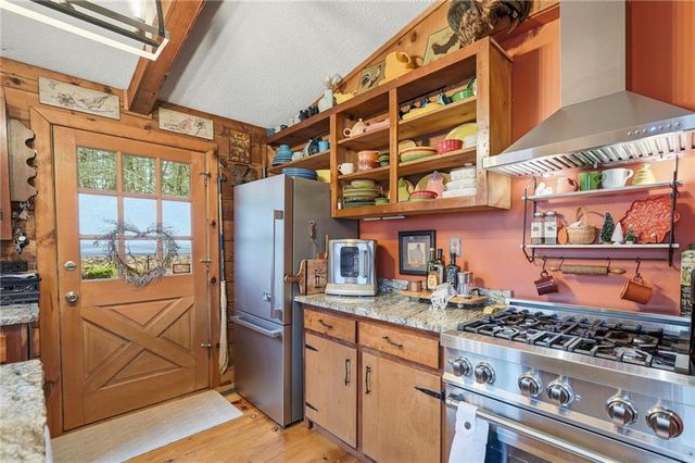 136 Tall Oaks Trail, Blairsville, GA 30512