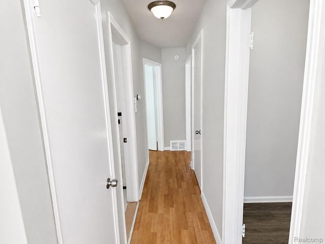 15711 Birwood Street, Detroit, MI 48238