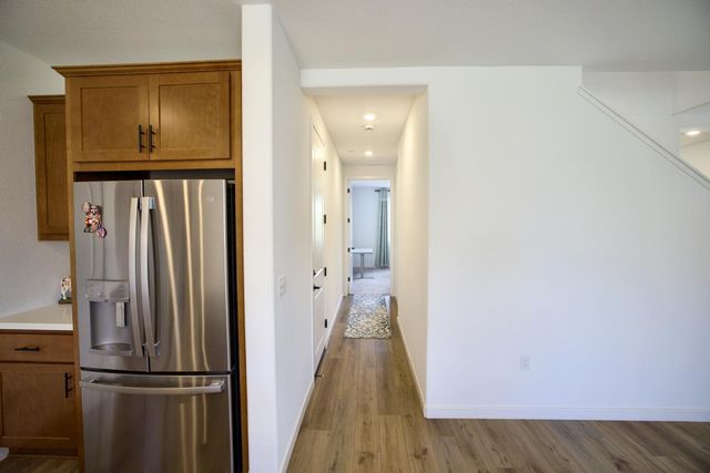 3276 Oak Trail Dr, Manteca, CA 95337