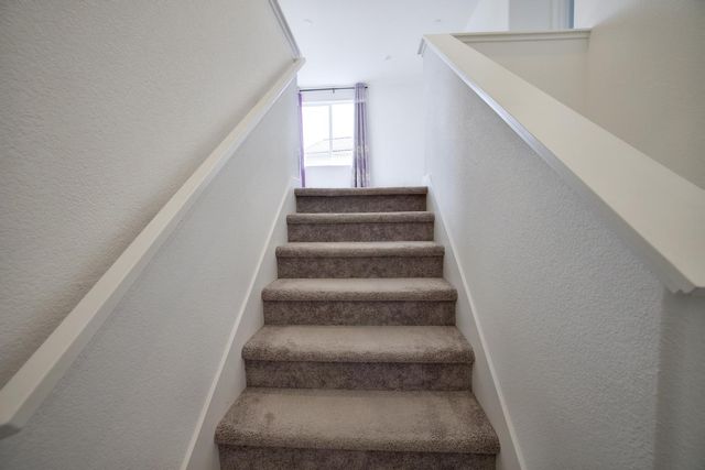 3276 Oak Trail Dr, Manteca, CA 95337