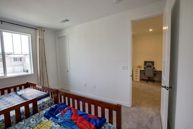 3276 Oak Trail Dr, Manteca, CA 95337